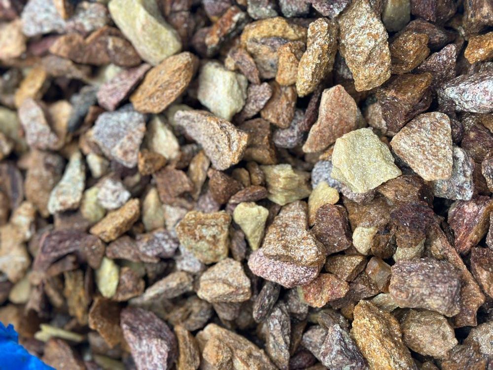 Златолит персиковый декоративная каменная крошка купить в Новой Ляле