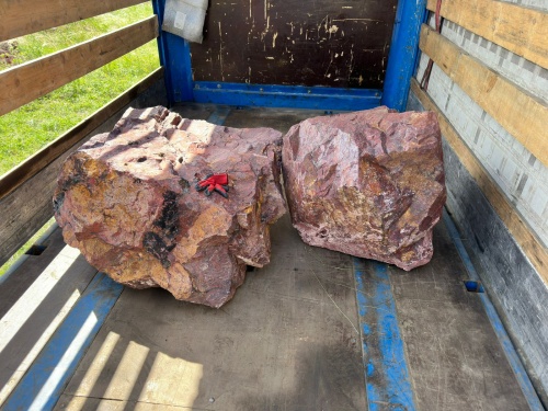Ландшафтные глыбы красно-фиолетовые 200-1000 килограмм купить в Новой Ляле