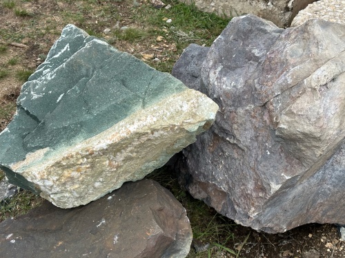 Камни для ландшафтного дизайна зелёные 10-60 килограмм купить в Новой Ляле