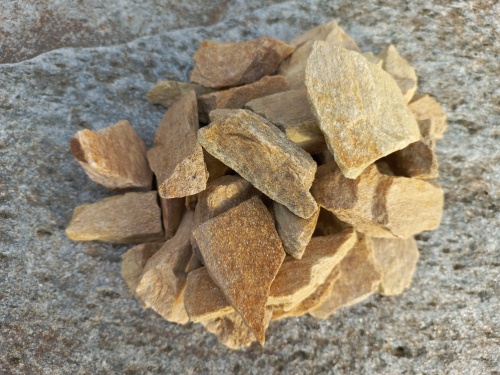 Златолит жёлтый декоративная каменная крошка купить в Новой Ляле