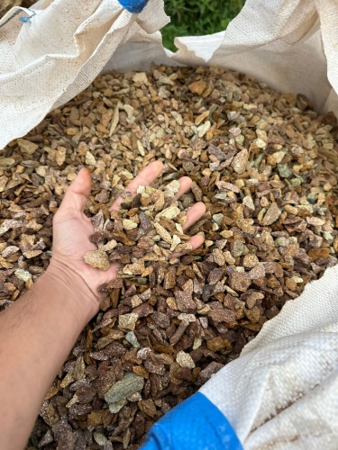 Златолит персиковый декоративная каменная крошка купить в Новой Ляле