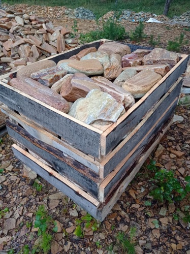 Златолит жёлтый, жёлто-зелёный глыбки и валуны для ланшафтного дизайна купить в Новой Ляле