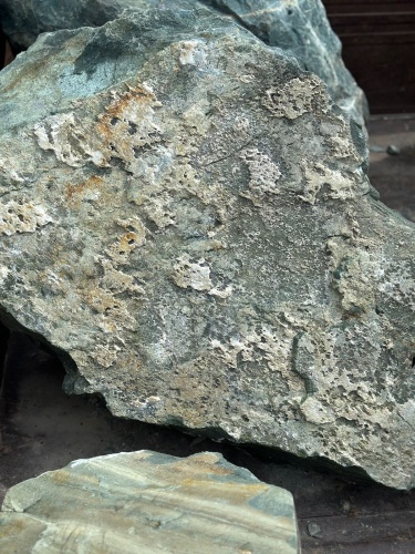 Ландшафтные глыбы зелёные 200-500 килограмм купить в Новой Ляле