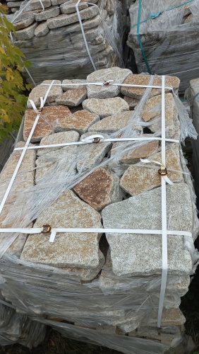 Плитняк галтованный гранитный для ландшафтного дизайна купить в Новой Ляле