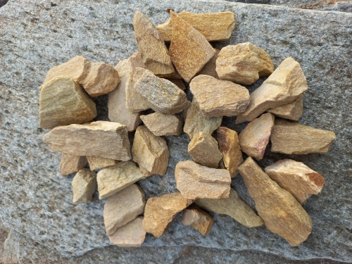 Златолит жёлтый декоративная каменная крошка купить в Новой Ляле