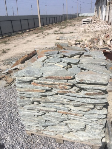 Златолит серебристый галтованный для лестниц купить в Новой Ляле