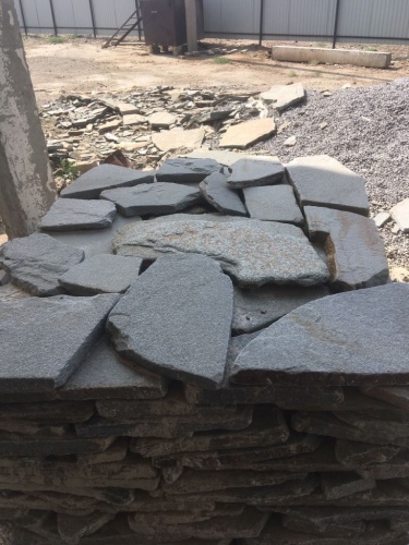 Златолит серебристый галтованный для лестниц купить в Новой Ляле