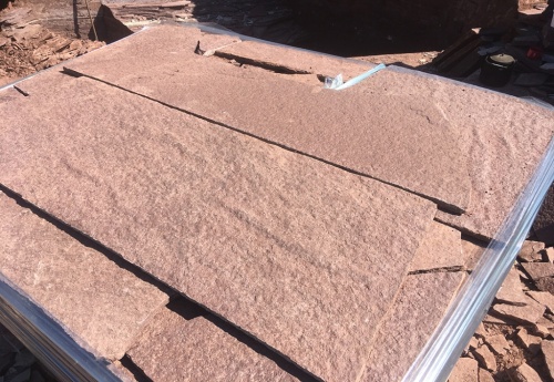 Плитняк лемезит бордовый для ступеней 20-25 мм купить в Новой Ляле